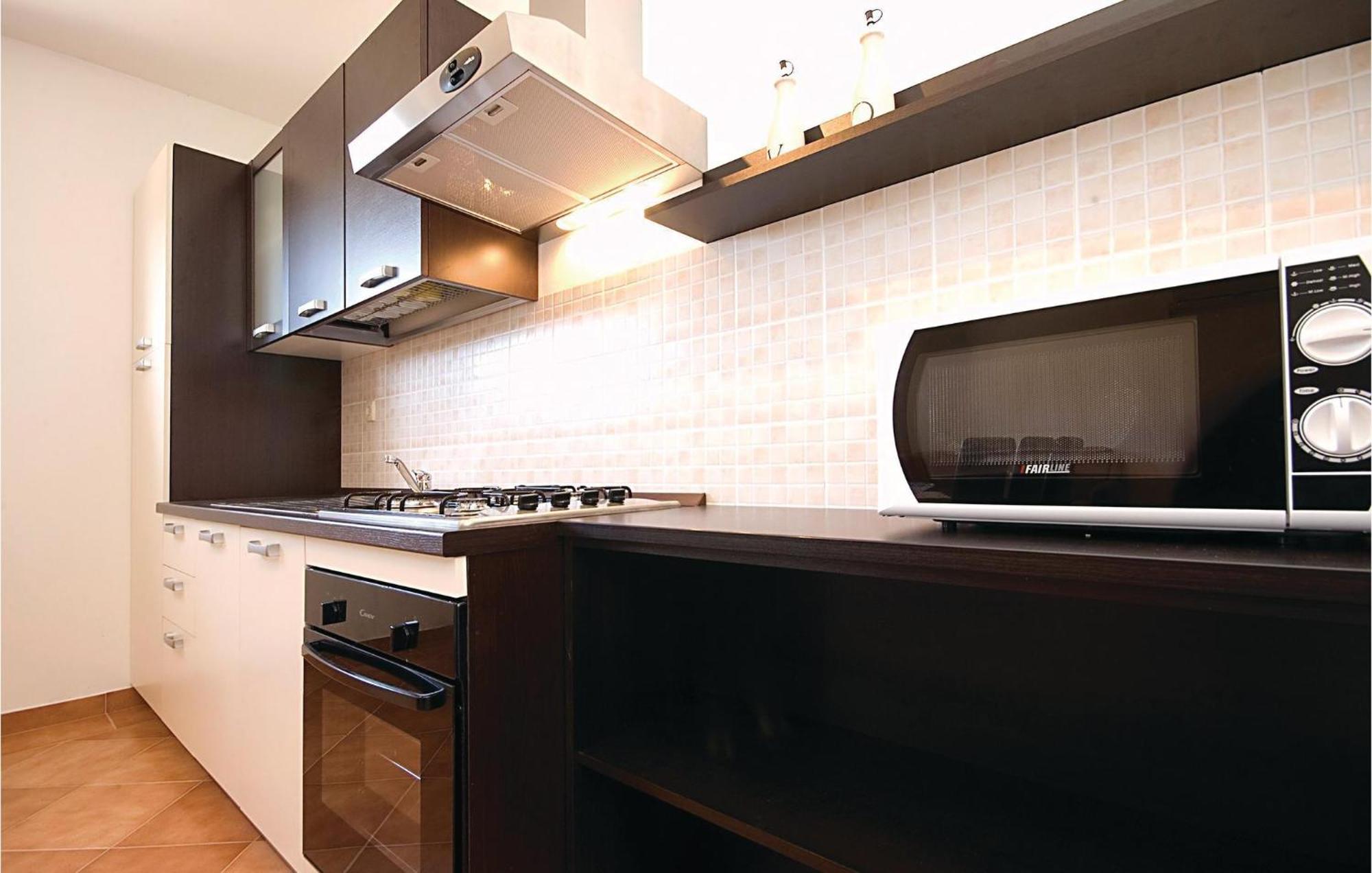 2 Bedroom Nice Apartment In Vir Ngoại thất bức ảnh